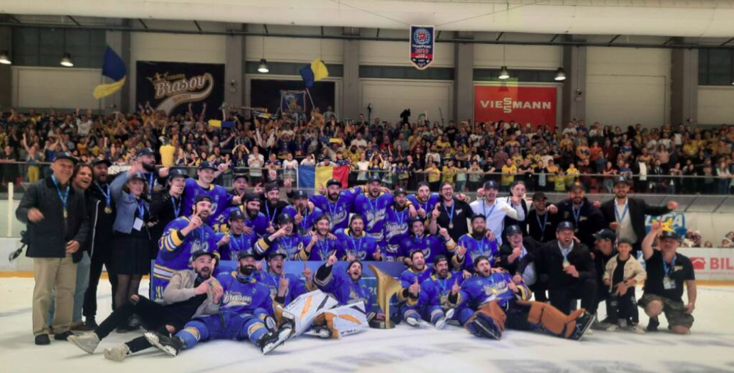 Fiesta la Brașov: Corona câștigă în premieră Erste Liga la hochei pe gheață!
