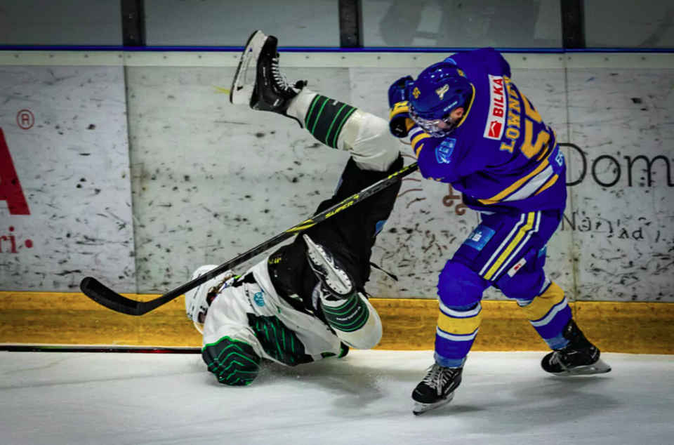 Corona Braşov a reușit să cucerească Campionatul Național, Cupa României și trofeul prestigios al Erste Liga!