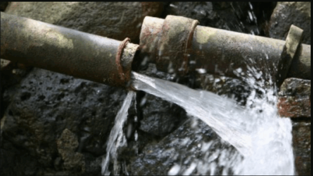 Alimentarea cu apă este oprită în localitățile Hălchiu și Satu Nou