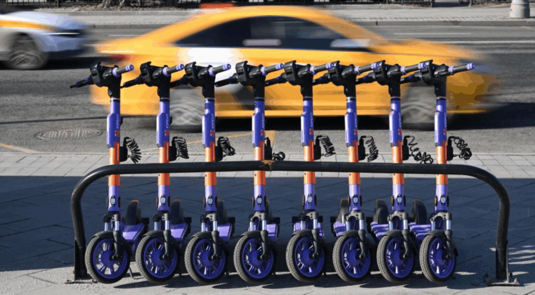 RCA devine obligatoriu pentru trotinetele și bicicletele electrice. Amenzile intră în vigoare din decembrie