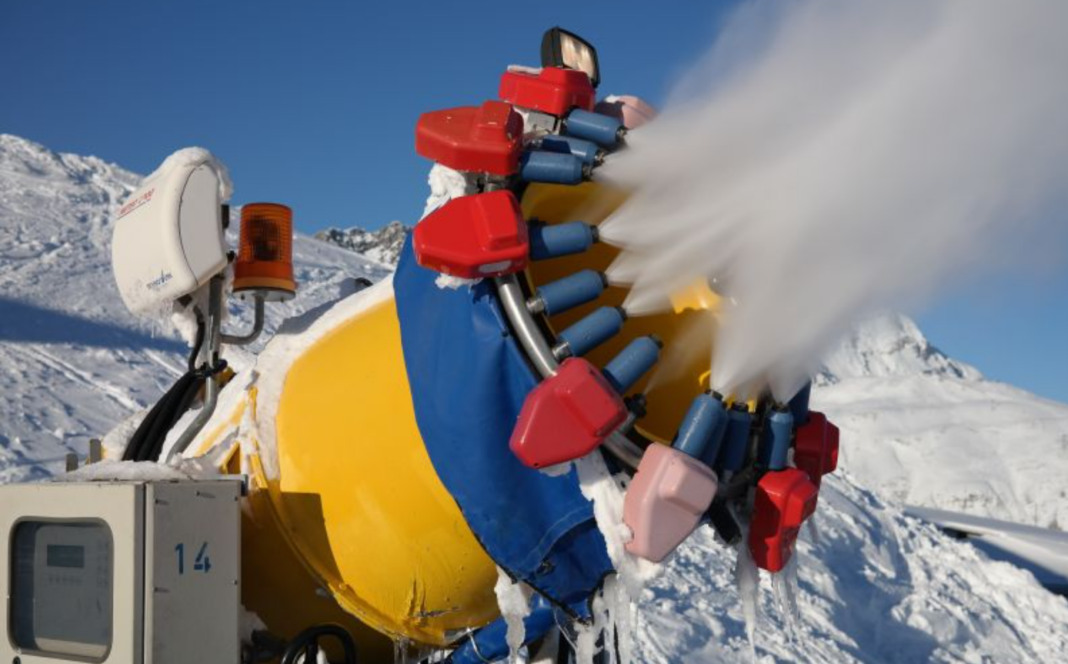 Au fost pornite tunurile de zăpadă în Masivul Postăvarul