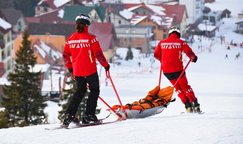 În ultimele 24 de ore, la Dispeceratul Național Salvamont s-au primit 18 apeluri prin care se solicita intervenția de urgență a salvamontiștilor