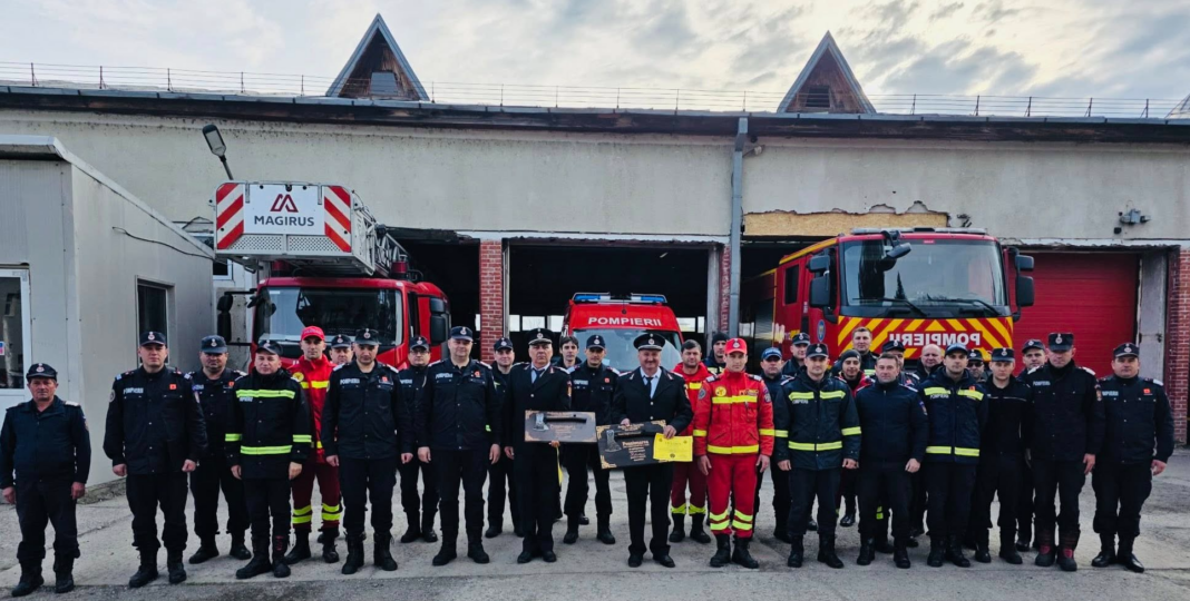 Plt. adj. șef Greblea Cosmin Nicolae și plt. adj. șef Bârcea Nicolae Teodor, din cadrul Detașamentului de Pompieri Făgăraș, au trecut în rezervă