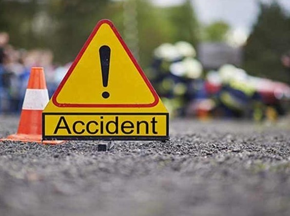 Accident Rutier pe DN 1F: Două Autoturisme Implicate