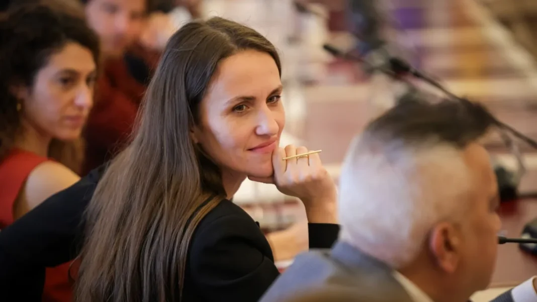 Atacul dronelor rusești: Oana Țoiu avertizează Putin