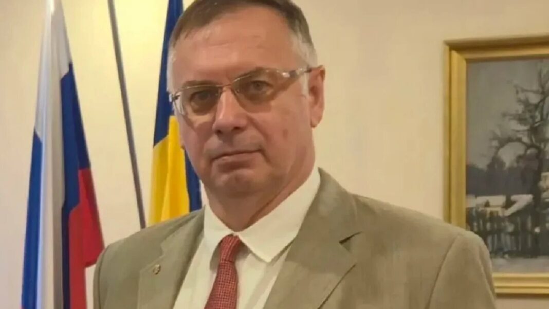 Consulul Rusiei, Persona Non Grata