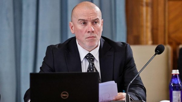 Demisia Ministrului Culturii: Un Scandal Pe Fondul Unor Afirmații Controverse