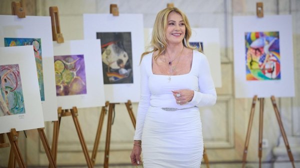 Nadia Comăneci, onorată cu Ordinul Naţional
