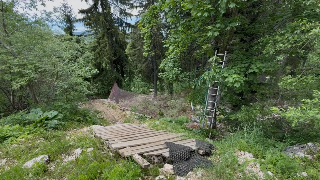 Mountain-bike: Traseele din Postăvarul redeschise