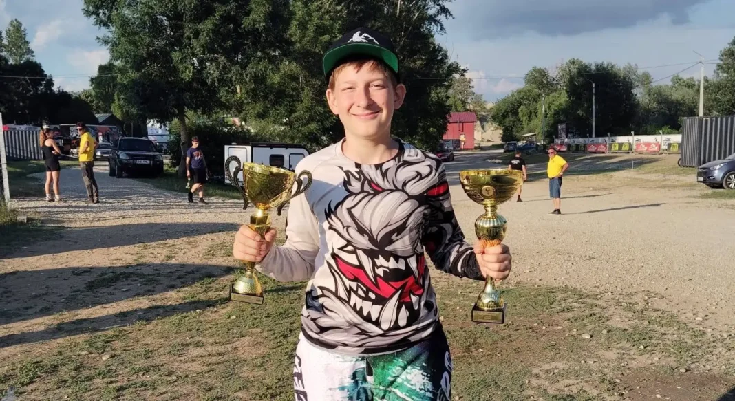 Tânăr campion european la motocross