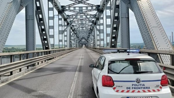 Taxa Podului Giurgiu-Ruse, online de luni