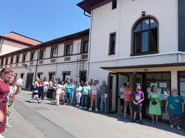 Tensiuni la Opera: Criza se adâncește