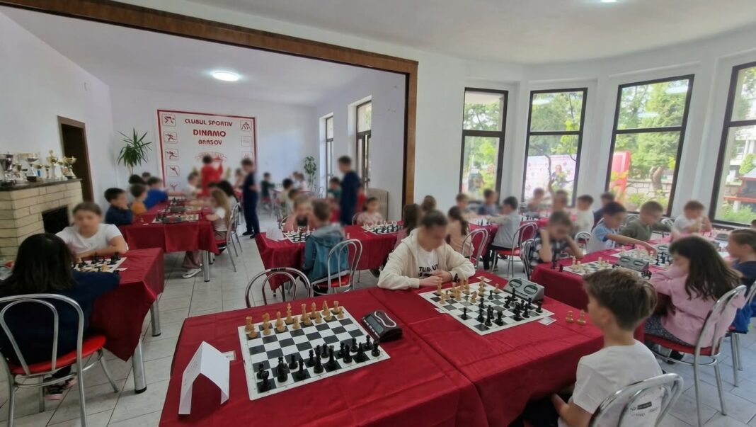 Copiii din Brașov la start în „Triatlonul Dinamo Kids”