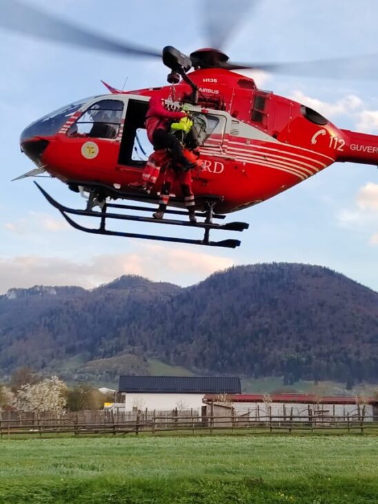 Doi tineri cu arsuri severe, transportați în Belgia și Germania cu o aeronavă militară