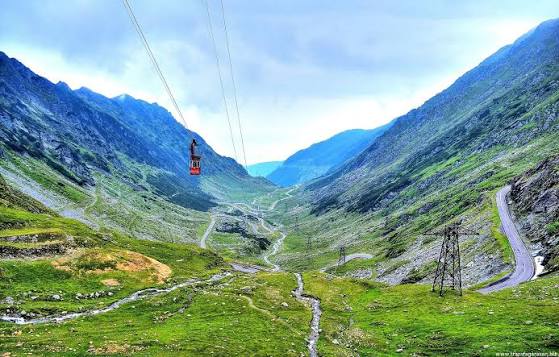 Experiență surprinzătoare pentru turiștii din telecabina de la Bâlea: Defecțiune tehnică și intervenție salvatoare a salvamontiștilor
