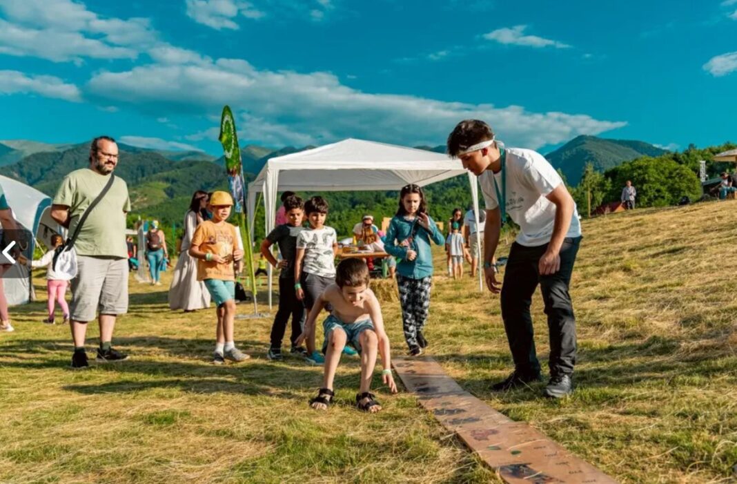 Făgăraș Fest: Participare masivă și număr record de copii la poalele Munților Făgăraș