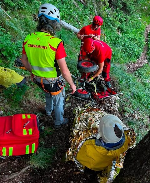 Intervenție de urgență în Piatra Craiului: Turist spaniol salvat după un accident grav pe traseul „Lehmann”