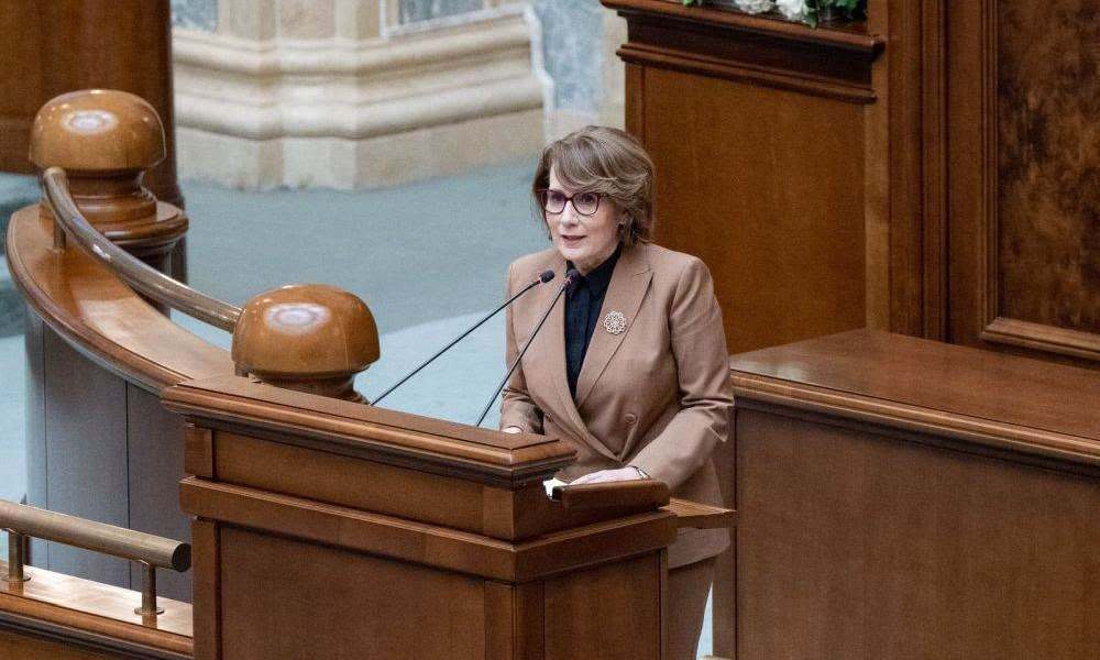 Nicoleta Pauliuc solicită extinderea termenului de TVA de 9% pentru locuințe: dialog tensionat cu Bolojan pe tema impactului blocajelor administrative