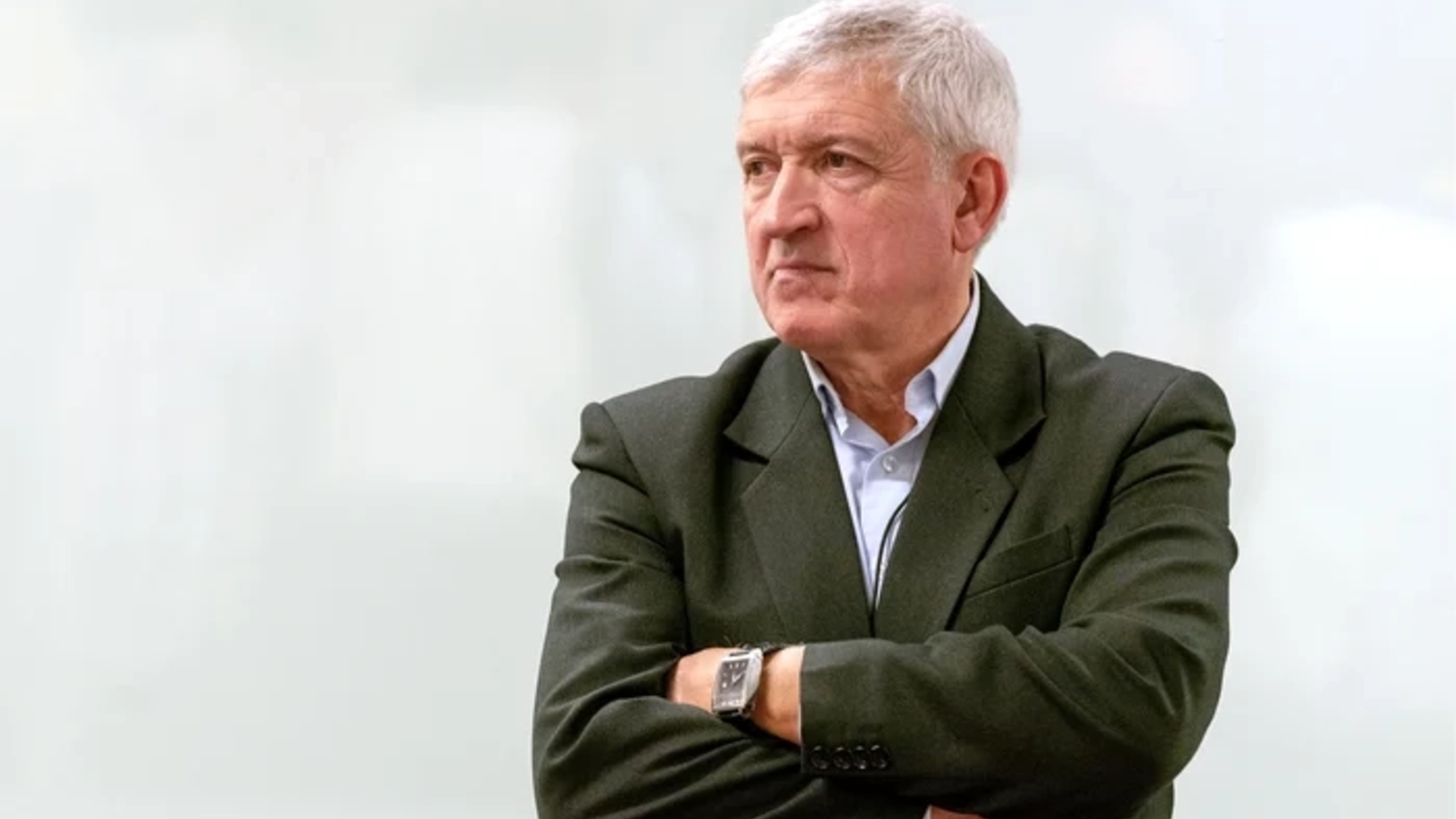 "Mircea Diaconu era OM, Fritz doar userist!" – Ponta sfidează USR-ul