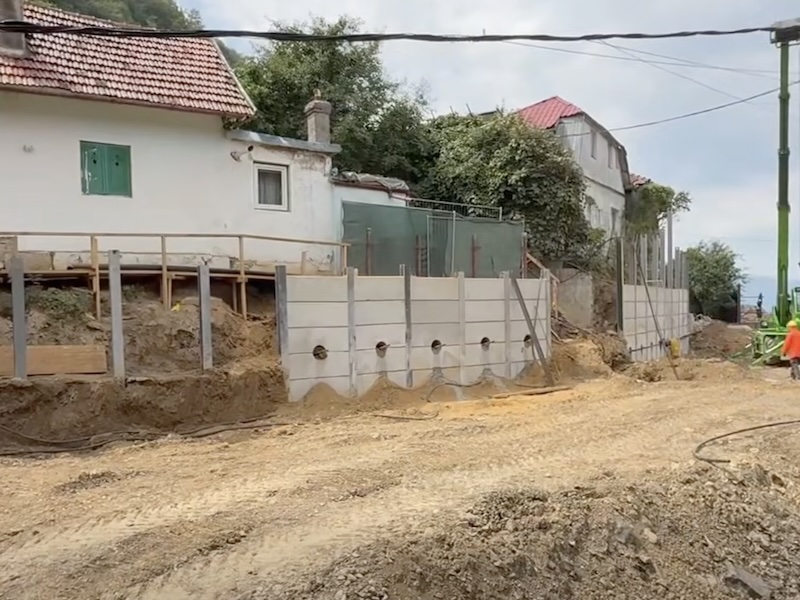 Progrese pe Strada C.D. Gherea: Încep Forajele pentru Noul Zid de Susținere și Modernizarea Utilităților