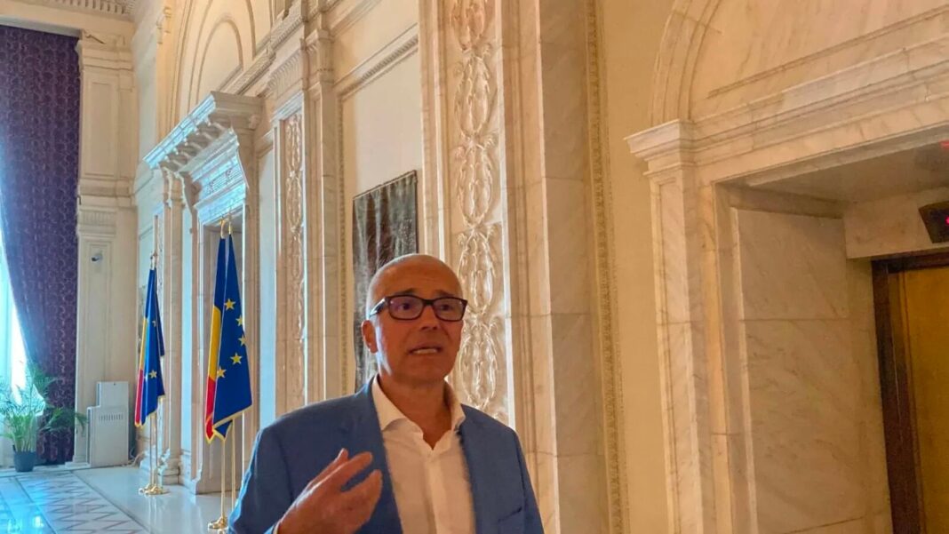 Situația juridică a președintelui USR, Dominic Fritz, comentată de Radu Marinescu: „Acesta este singurul adevăr”