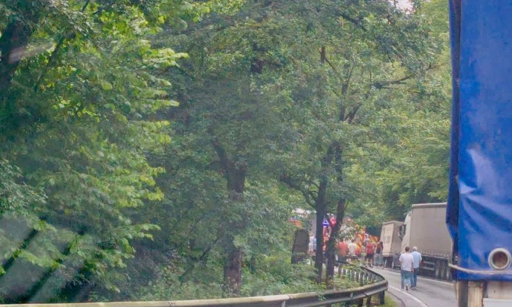 Tragedie pe Valea Bogății: Motociclist decedat într-un accident cu un autocamion