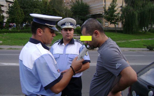 Trei șoferi depistați sub influența alcoolului în județul Brașov. Alcoolemii ajungând până la 0,78 mg/l