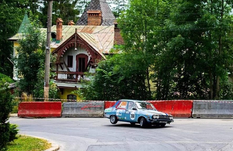 Trofeul Sinaia 2026: 89 de piloți se întrec pentru mult râvnitul trofeu pe Drumul Regal