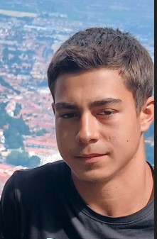 Adolescent de 15 ani din Brașov, căutat de două zile. Apelați 112 dacă aveți informații!