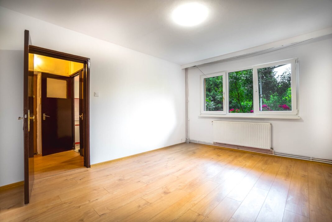 Apartament cu 2 camere de vânzare în zona Saturn, Brașov