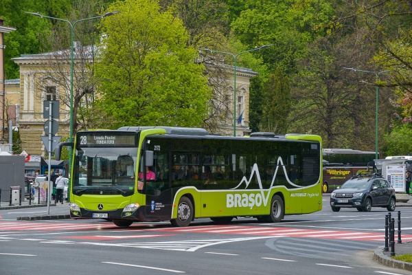 Brașoveni, fiți vigilenți! Modificări de traseu pentru două linii RATBV mâine