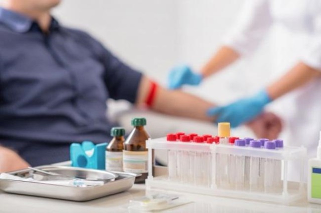 CNAS intenționează să elimine plafoanele pentru analizele medicale