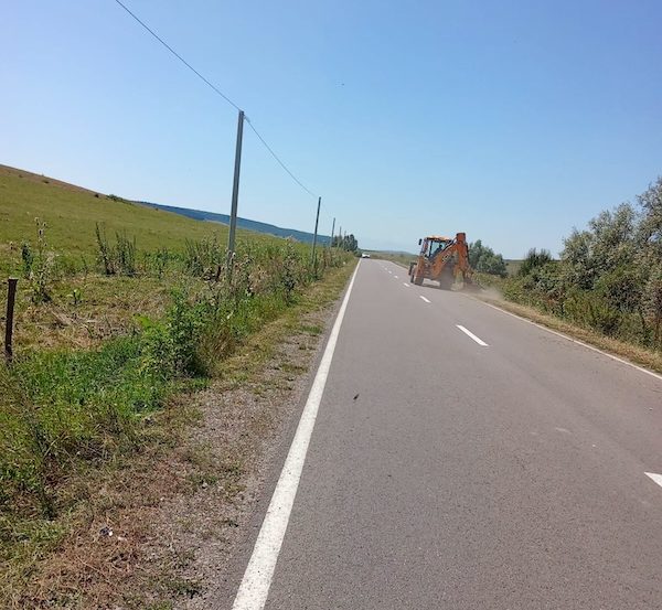 Consiliul Județean Brașov demarează un amplu program de întreținere a drumurilor pentru siguranța rutieră