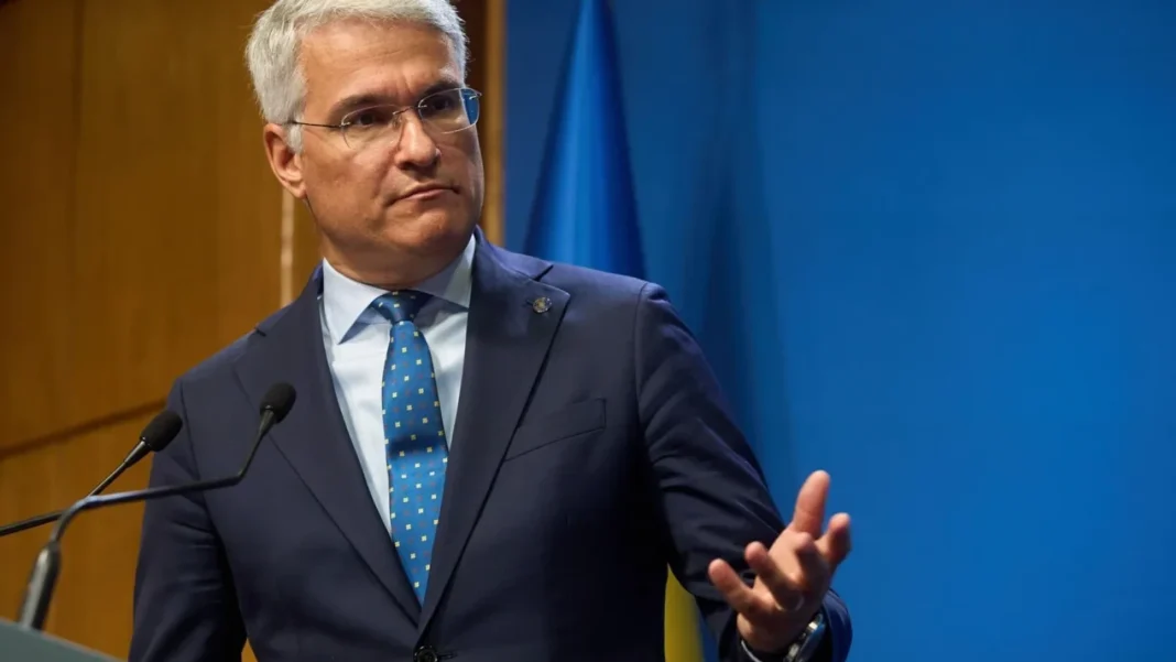 Controverse asupra noii Legi a salarizării: Protest al angajaților din ministerul condus de Dragoș Pîslaru