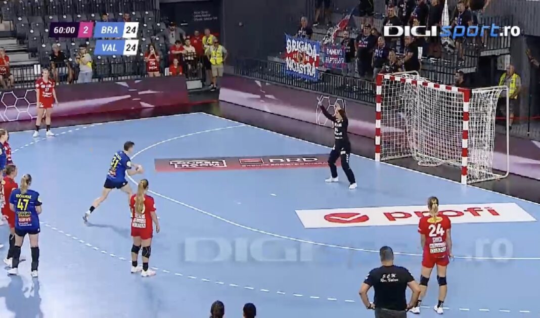 Echipa feminină de handbal Corona Brașov, prima finalistă la Supercupa României