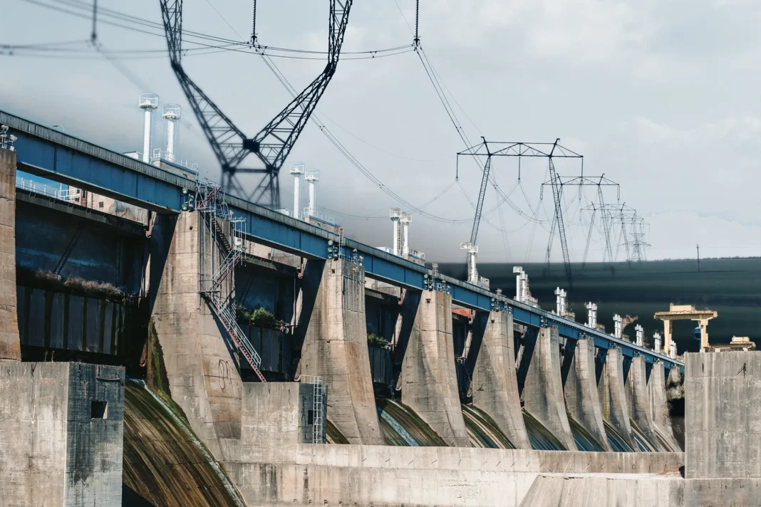 Guvernul deblochează 402 posturi la companiile energetice de stat: Transgaz, Transelectrica și Hidroelectrica