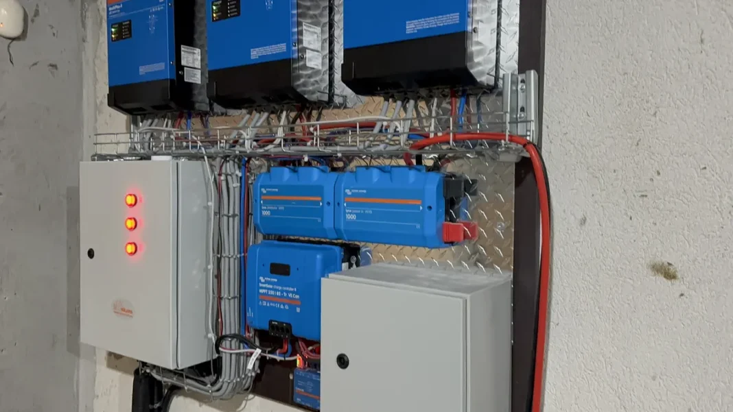 Ministrul Mediului dezvăluie un program de 400 milioane de lei pentru stocarea energiei electrice la prosumatori: Finanțare de până la 15.000 de lei pentru fiecare sistem