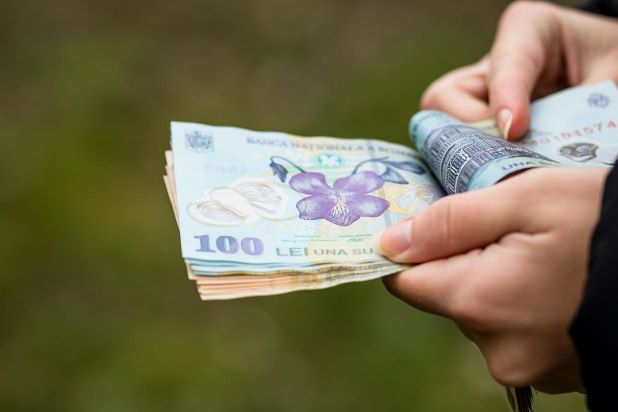 Modificare semnificativă pentru locuitorii din Făgăraș: Taxele pentru Permise și Înmatriculări nu mai sunt colectate la ghișeu