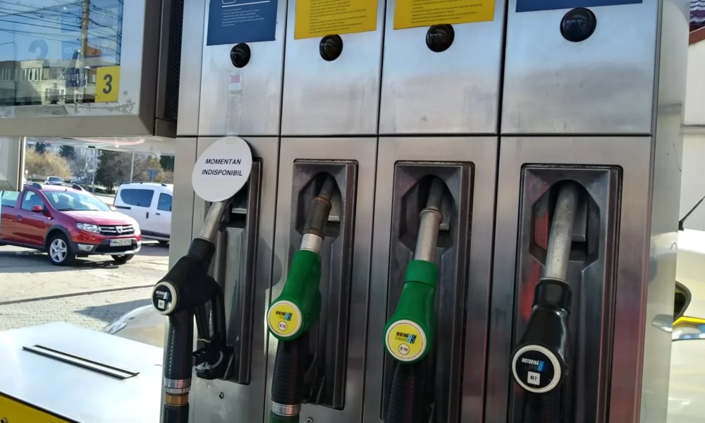 Nicușor Dan a semnat legea pentru reducerea accizei la motorină și extinderea TVA-ului redus la locuințe