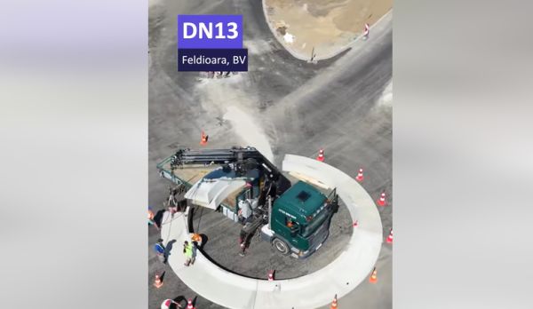 Noul sens giratoriu de pe DN13 din Feldioara prinde formă
