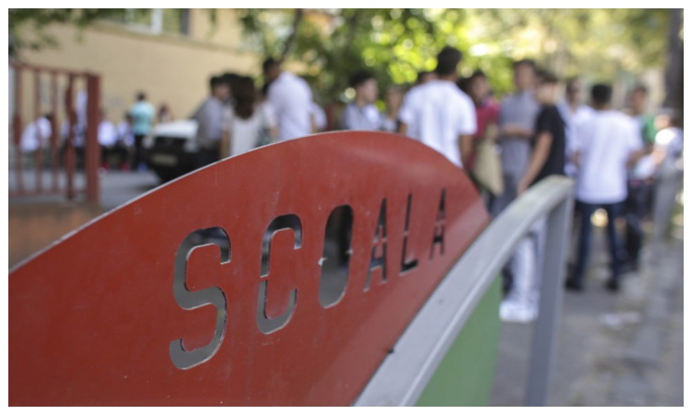 Patru liceeni din Brașov, acuzați într-un caz de promovare a ideologiei naziste