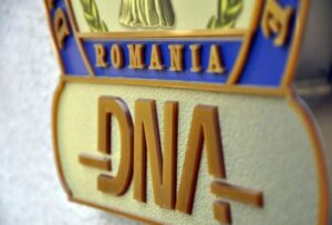 Prefectul Covasnei și alte trei persoane, trimiși în judecată de DNA Brașov pentru abuz în serviciu într-un contract de peste 350.000 de lei