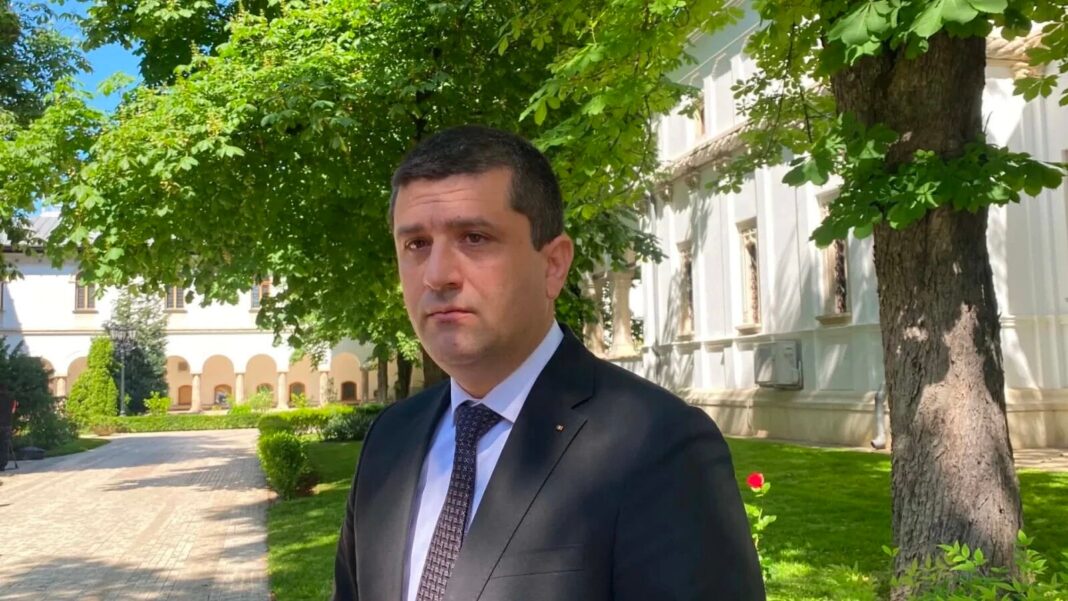 Radu Miruță Critică PSD pe Două Fronturi: Metrorex și CFR