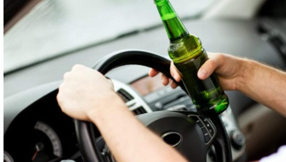 Șoferi și motociclist prinși cu alcoolemii ridicate pe străzile din Brașov