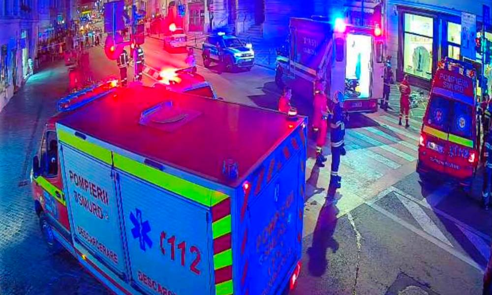 Tragedie la Brașov: pietonii loviți de un autoturism pe strada Mureșenilor. Traficul este complet blocat