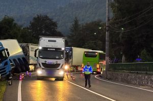 Accident cu camion pe DN1 la Sinaia