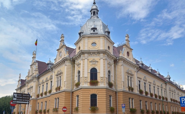 Brașov Investeste 15 Milioane în Mobilier Urban