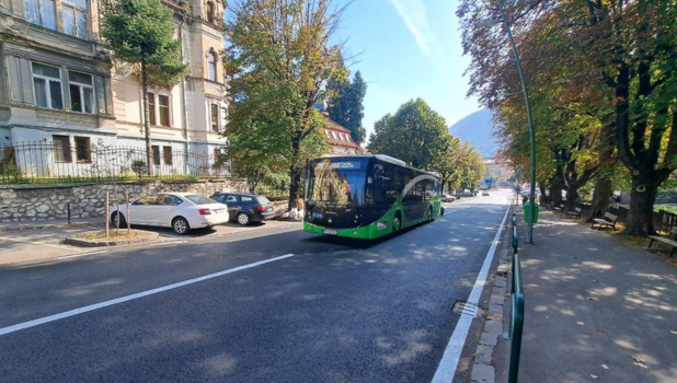 Cicliștii „conduc” Drumul Poienii! Programul liniei 20 RATBV se modifică duminică