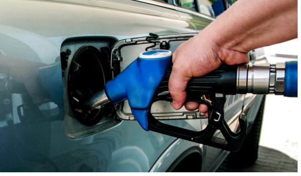 Creșteri alarmante ale prețurilor la carburanți: Benzina și motorina ating noi recorduri, în ciuda reducerii accizei