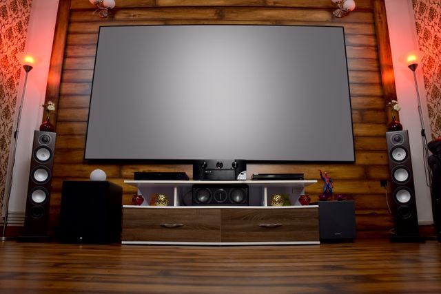 Îmbunătățește Sunetul Televizorului cu un Amplificator Audio